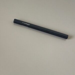 MAC EYELINER RETRO BLACK FLIULINE PEN